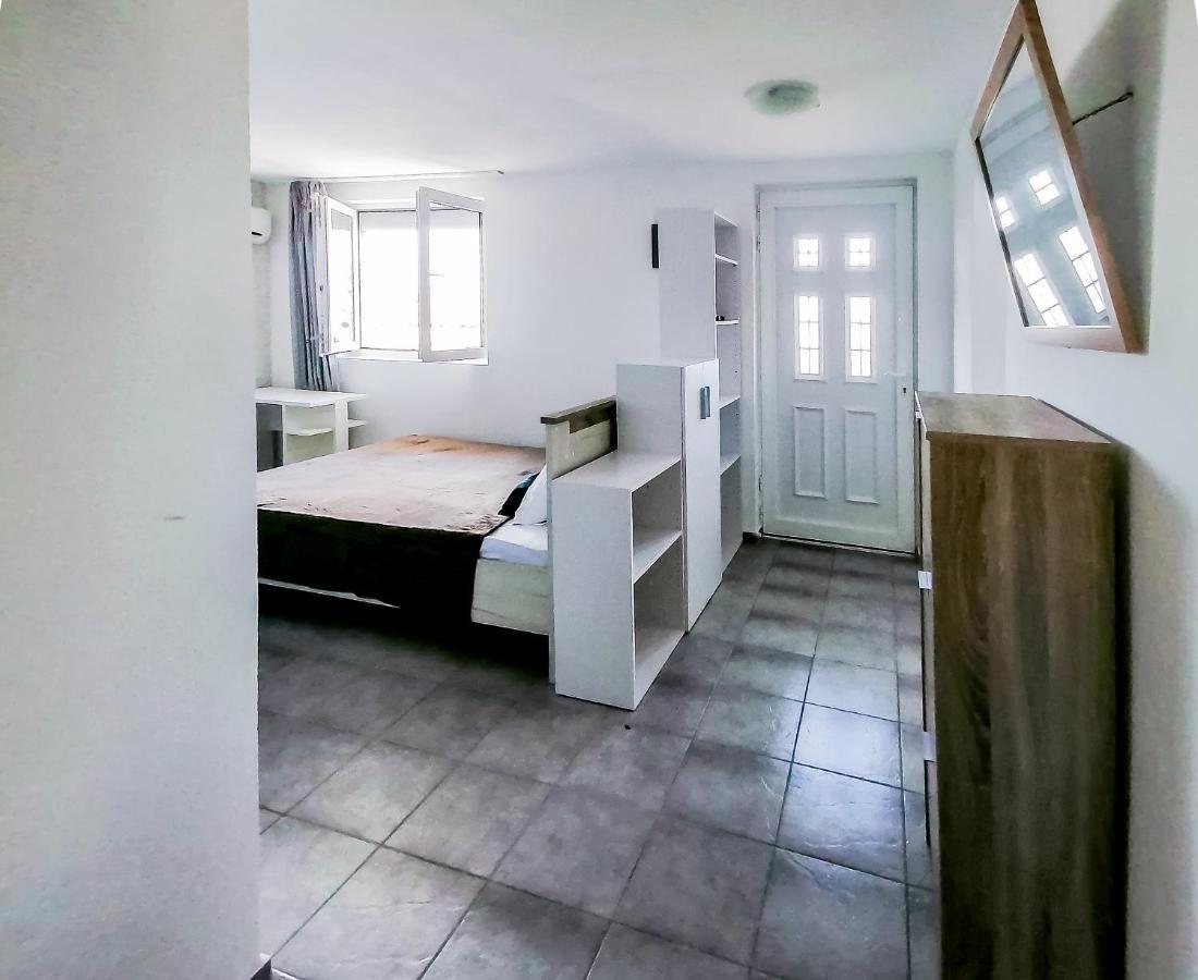 Apartments Siesta Tivat Extérieur photo