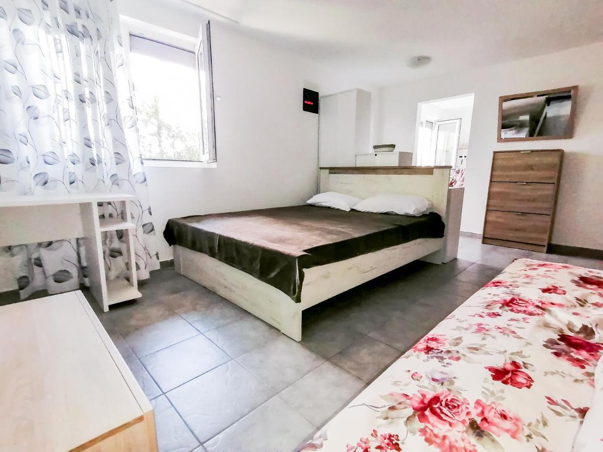 Apartments Siesta Tivat Extérieur photo